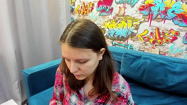 Jenny Jimmy online show from May 18, 9:25 am