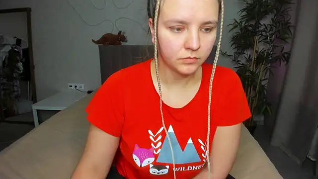 Jenny Jimmy online show from October 24, 9:30 am