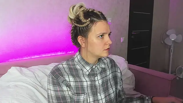 Jenny Jimmy online show from November 2, 12:59 am