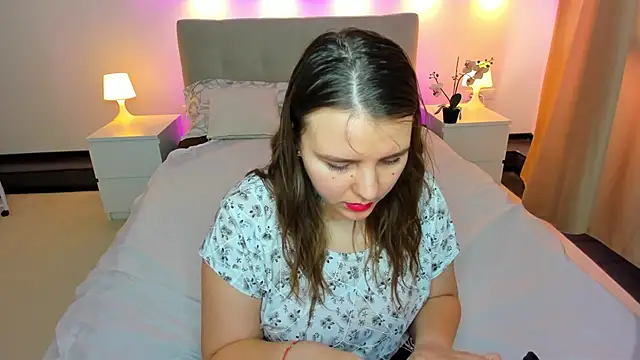 Jenny Jimmy online show from April 3, 9:27 am
