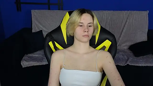 BettyCarter07 online show from March 3, 8:30 am