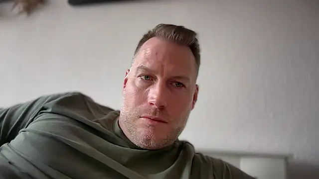 Christian87xxx online show from March 28, 2:18 pm