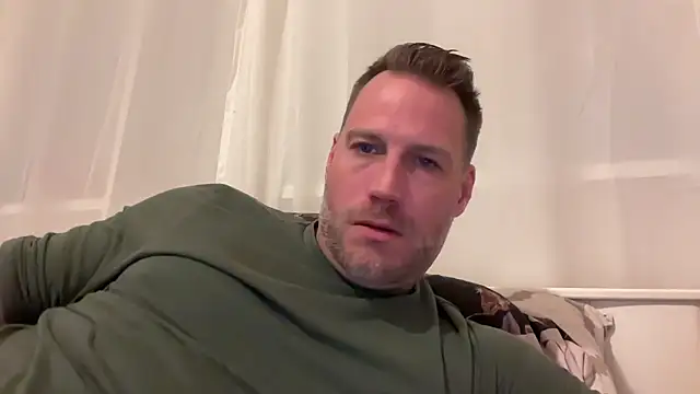 Christian87xxx online show from November 12, 8:45 pm