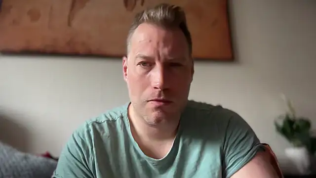 Christian87xxx online show from April 12, 7:00 am