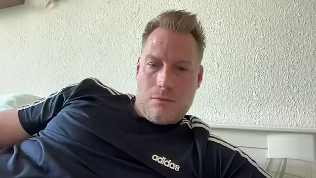 Christian87xxx online show from May 3, 10:53 am