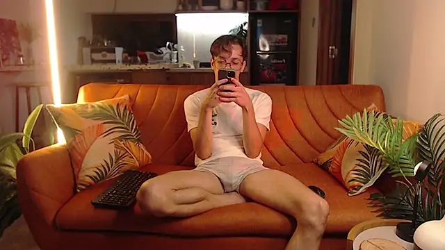 William Henry  online show from March 24, 2:06 pm