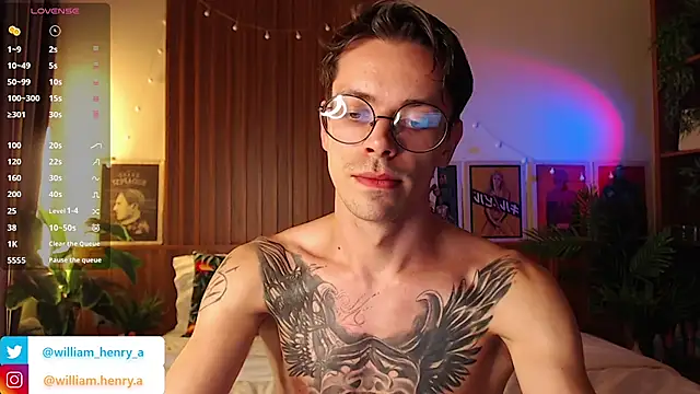 Snapshot of William_Henry_ chatting on February 5, 1:40 pm William Henry online show from February 5, 1:40 pm