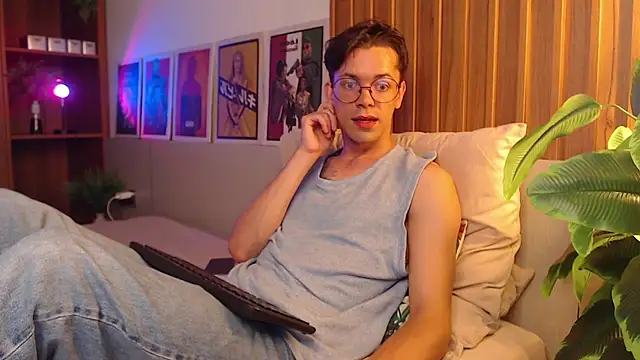 William Henry  online show from March 11, 8:08 am