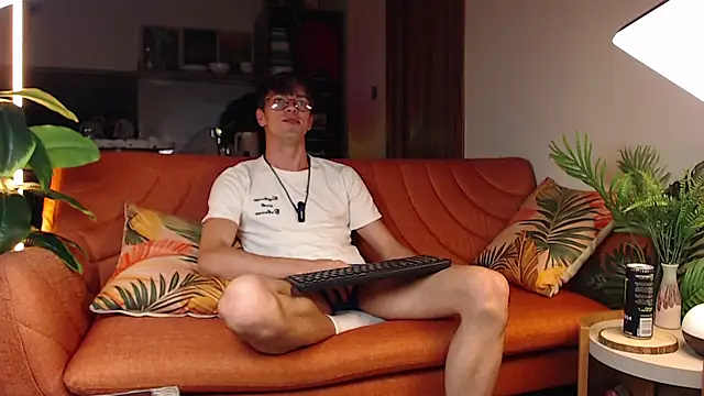 William Henry  online show from April 18, 3:25 pm