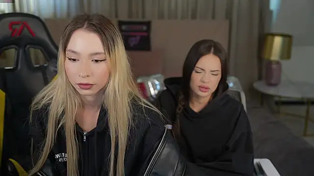 Emma Rose 69 online show from March 10, 8:18 am