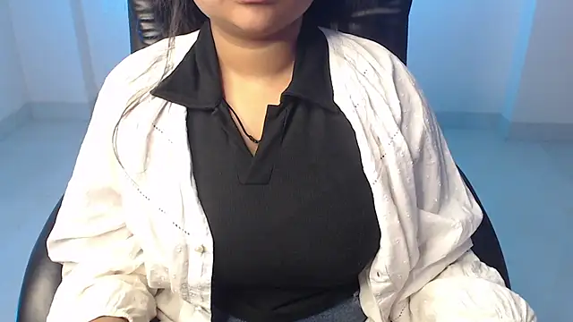 Snapshot of Kannu- chatting on December 1, 5:08 am Kannu- online show from December 1, 5:08 am