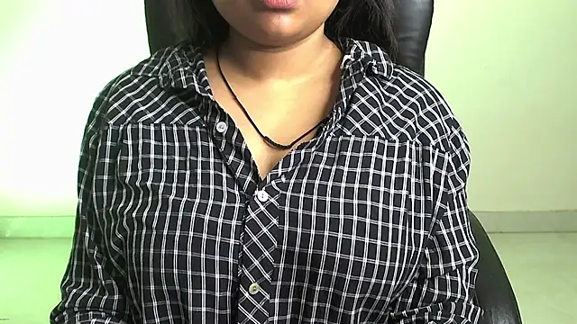 Snapshot of Kannu- chatting on February 5, 5:25 am Kannu- online show from February 5, 5:25 am