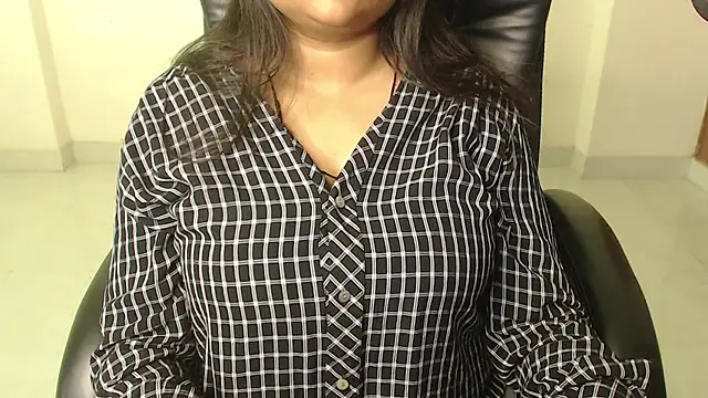 Snapshot of Kannu- chatting on February 20, 6:26 am Kannu- online show from February 20, 6:26 am