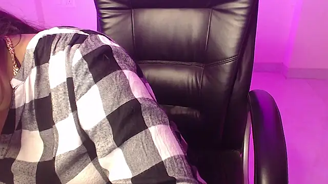 Snapshot of Kannu- chatting on February 12, 5:40 am Kannu- online show from February 12, 5:40 am