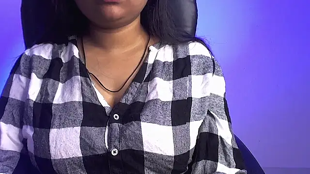 Snapshot of Kannu- chatting on November 21, 5:28 am Kannu- online show from November 21, 5:28 am