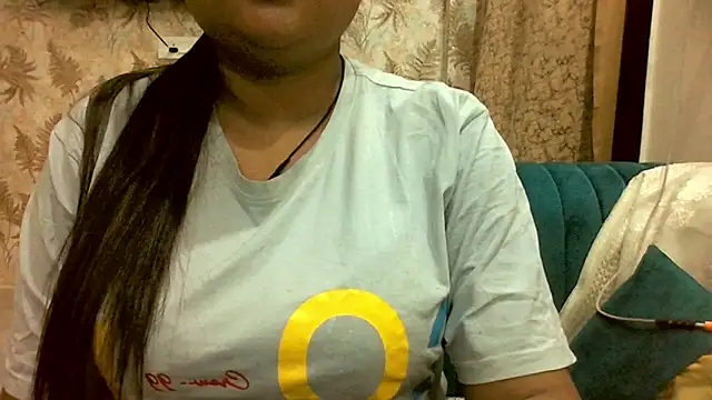 Snapshot of Kannu- chatting on May 16, 1:26 am Kannu- online show from May 16, 1:26 am