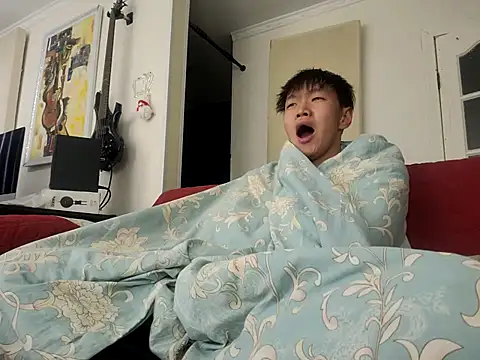 ChaseMl online show from March 19, 4:24 pm