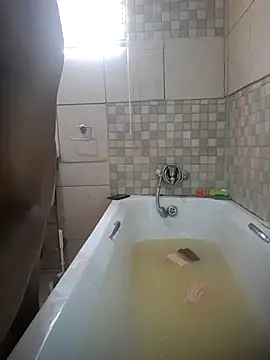 Mad1a online show from November 1, 11:04 am