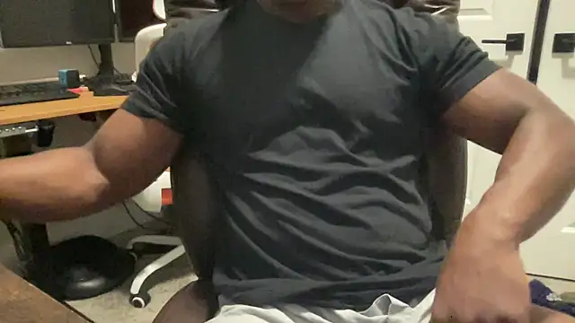 Snapshot of BodyandBBC chatting on November 20, 4:29 pm BodyandBBC online show from November 20, 4:29 pm