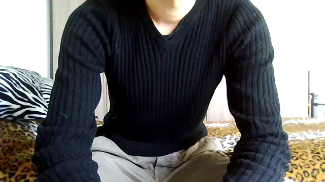 Snapshot of tommyboyteen chatting on February 13, 12:32 pm tommyboyteen online show from February 13, 12:32 pm