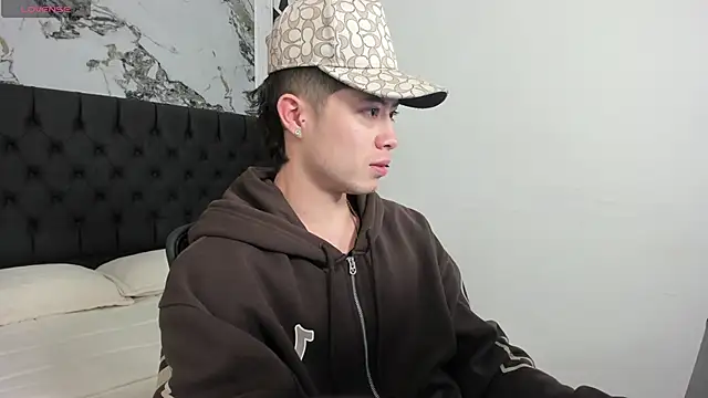 marcuscollins1  online show from March 22, 12:29 pm