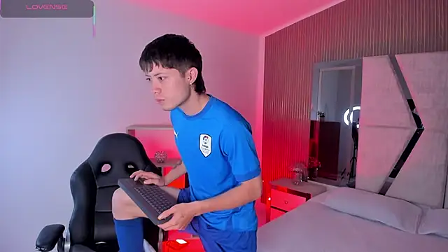 marcuscollins1  online show from January 14, 12:53 pm