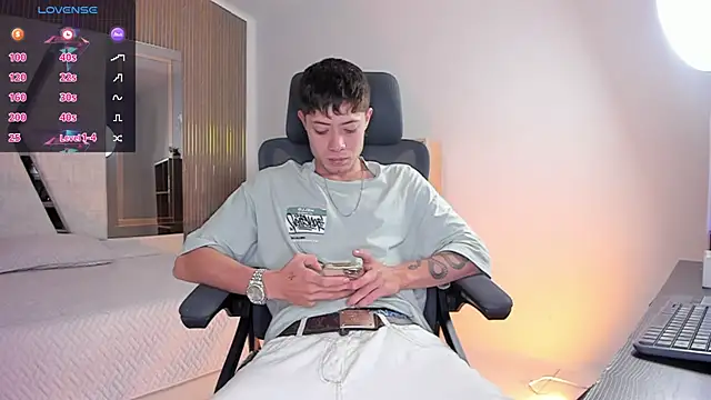 marcuscollins1  online show from December 21, 2:19 pm