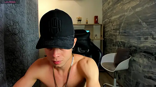 marcuscollins1  online show from February 12, 12:38 pm