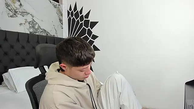 marcuscollins1  online show from March 15, 12:12 pm