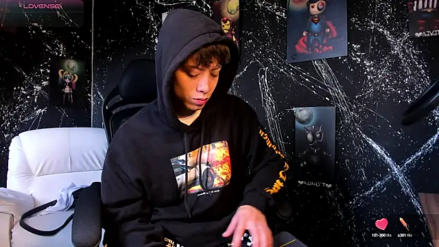 marcuscollins1  online show from February 25, 1:43 pm