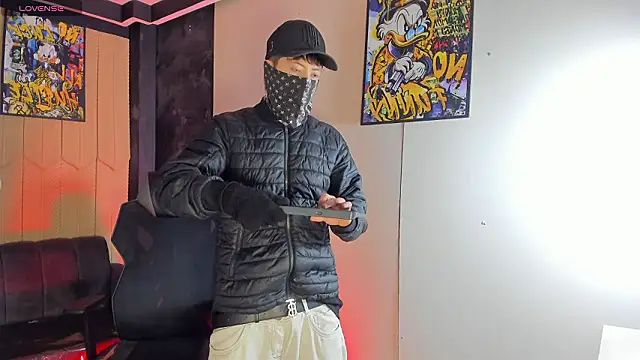 marcuscollins1  online show from February 3, 12:10 pm