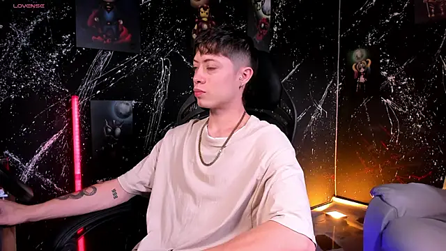 marcuscollins1  online show from March 8, 1:03 pm