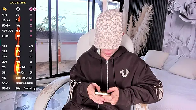 marcuscollins1  online show from February 7, 12:35 pm