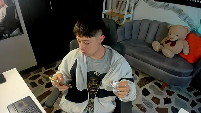 marcuscollins1  online show from January 18, 12:08 pm