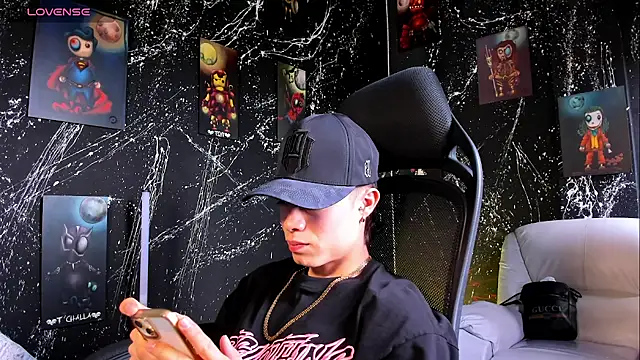 marcuscollins1  online show from March 1, 2:23 pm