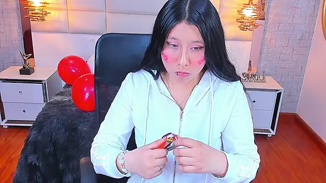 Snapshot of Nohemi_louse chatting on February 14, 7:14 pm Nohemi louse online show from February 14, 7:14 pm