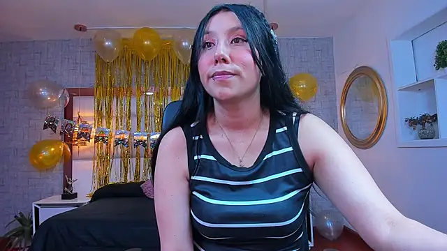 Nohemi louse online show from April 30, 6:59 pm