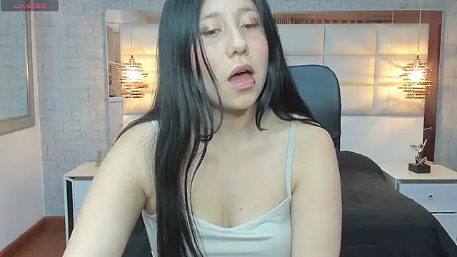 Nohemi louse online show from September 15, 6:08 pm