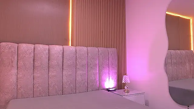 sara lopee1 online show from February 14, 12:05 pm