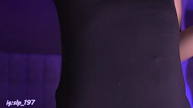 sara lopee1 online show from March 6, 12:00 pm