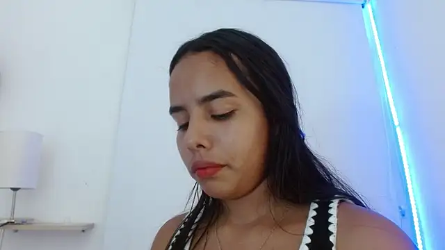 Snapshot of Roxy_Stonee chatting on October 27, 7:26 pm Roxy Stonee online show from October 27, 7:26 pm