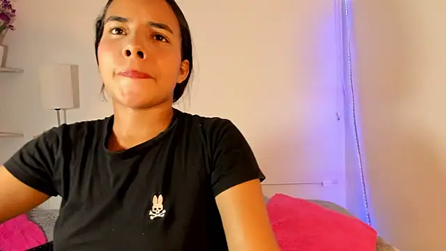 Roxy Stonee online show from December 16, 7:29 pm