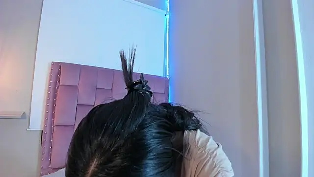 Roxy Stonee online show from March 28, 7:26 pm