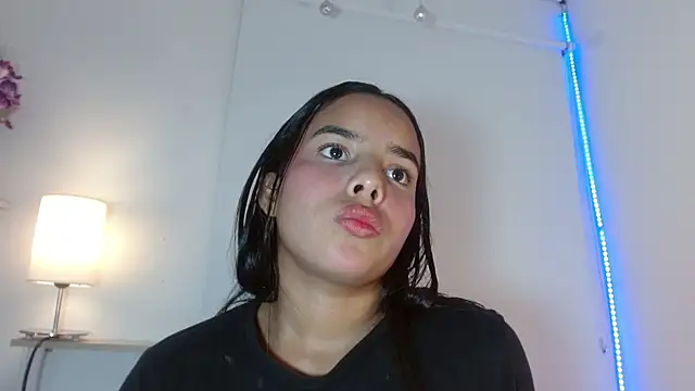 Snapshot of Roxy_Stonee chatting on October 17, 7:26 pm Roxy Stonee online show from October 17, 7:26 pm