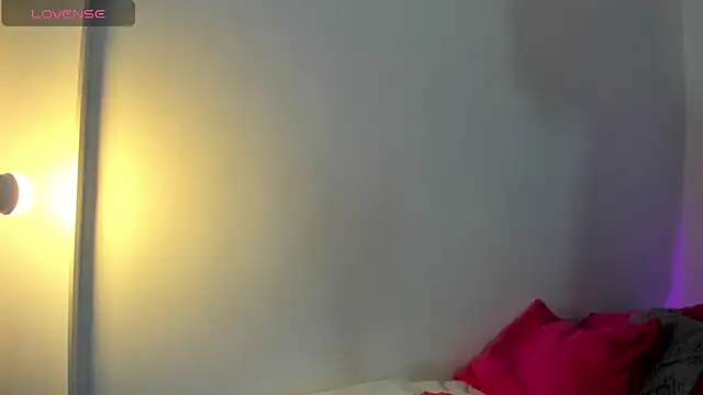 Roxy Stonee online show from February 2, 7:35 pm