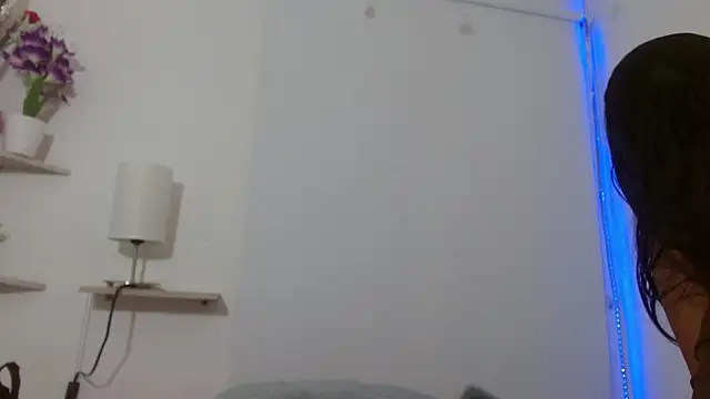 Snapshot of Roxy_Stonee chatting on November 15, 7:40 pm Roxy Stonee online show from November 15, 7:40 pm