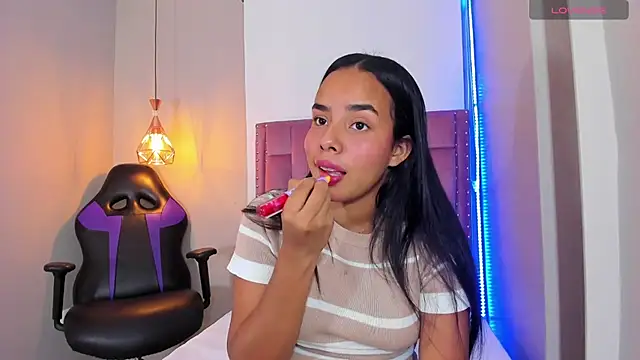 Roxy Stonee online show from February 26, 7:36 pm