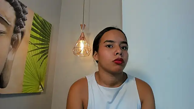 Roxy Stonee online show from May 25, 7:34 pm