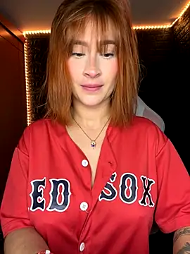 Snapshot of chloe_rockss_ chatting on September 24, 10:59 pm chloe rockss online show from September 24, 10:59 pm