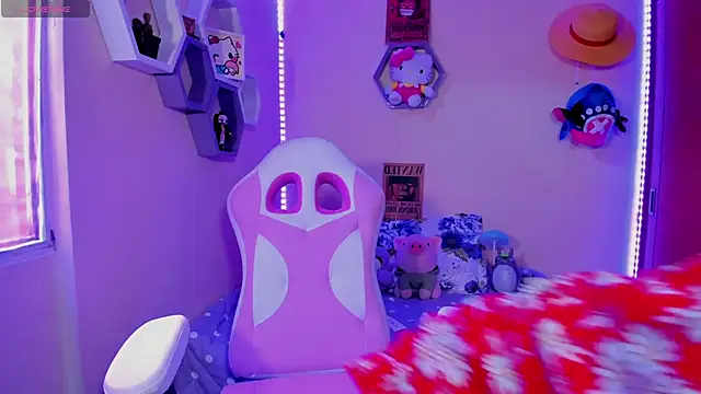 Snapshot of chloe_rockss_ chatting on February 26, 6:37 pm chloe rockss online show from February 26, 6:37 pm